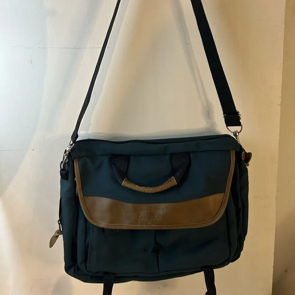LL Bean messenger travel bag Korea 19
